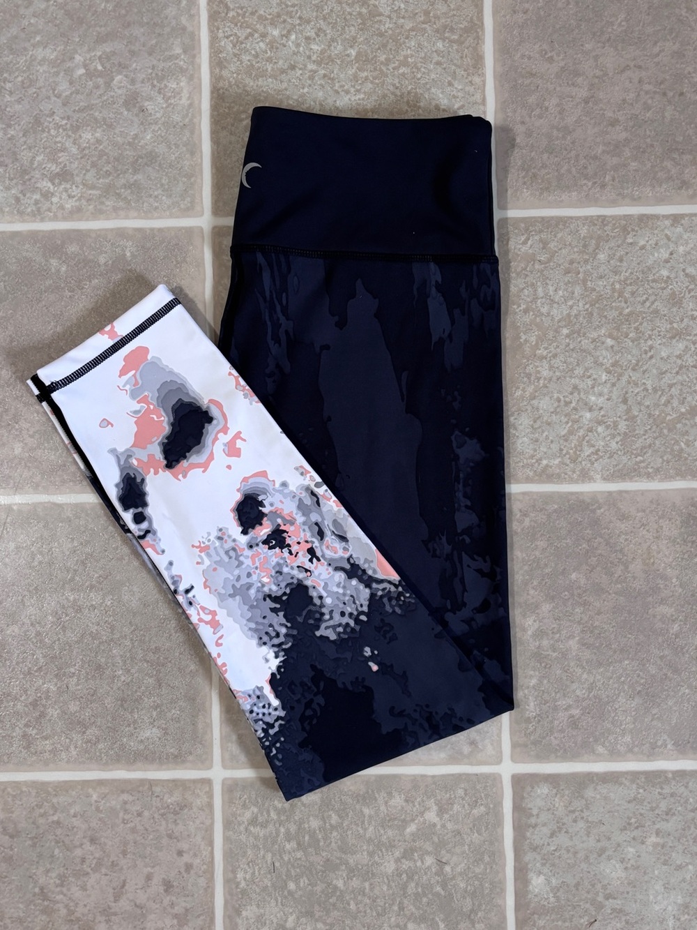ZYIA Black Activewear Crops with White Print